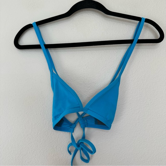 Jolyn Clothing Other - Jolyn women’s blue triangle bikini swimsuit top size XS